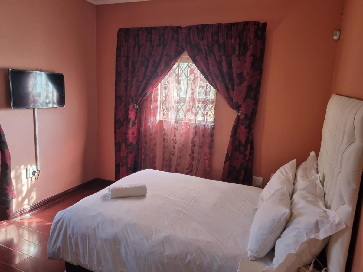 Appartement Lalela House à Johannesbourg Extérieur photo