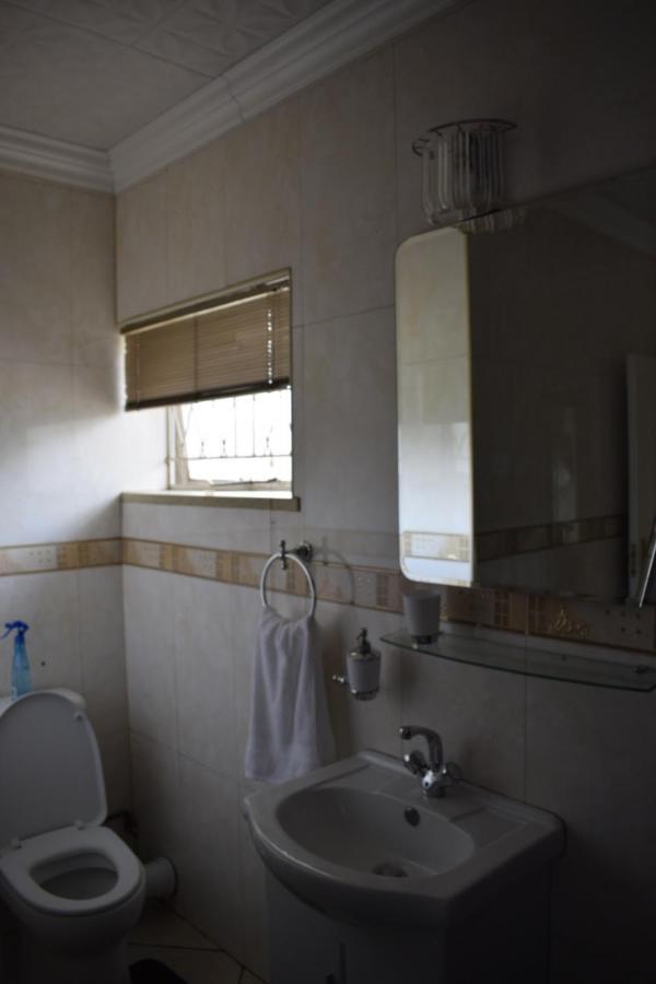 Appartement Lalela House à Johannesbourg Extérieur photo