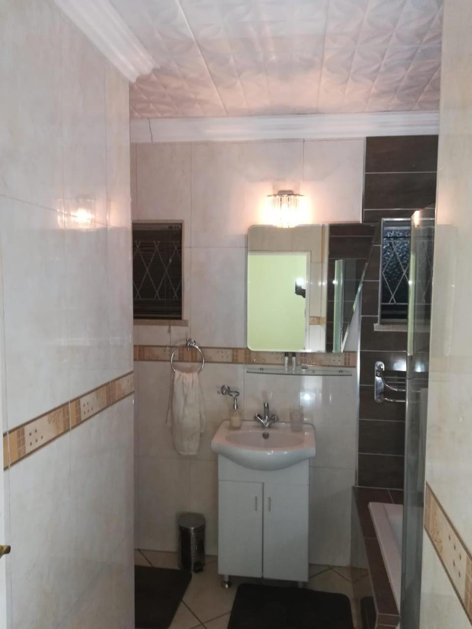 Appartement Lalela House à Johannesbourg Extérieur photo