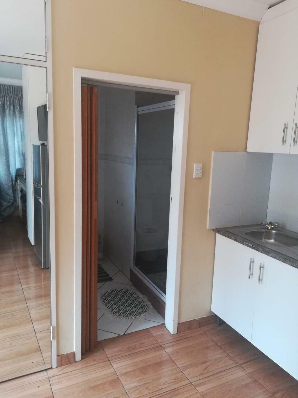 Appartement Lalela House à Johannesbourg Extérieur photo