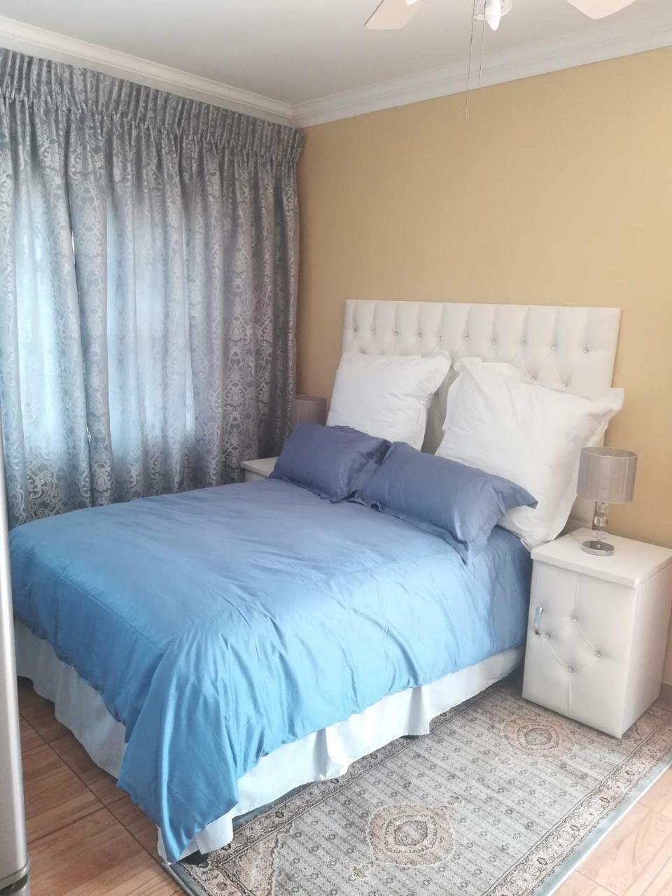 Appartement Lalela House à Johannesbourg Extérieur photo