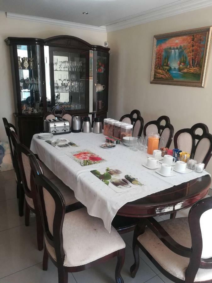 Appartement Lalela House à Johannesbourg Extérieur photo